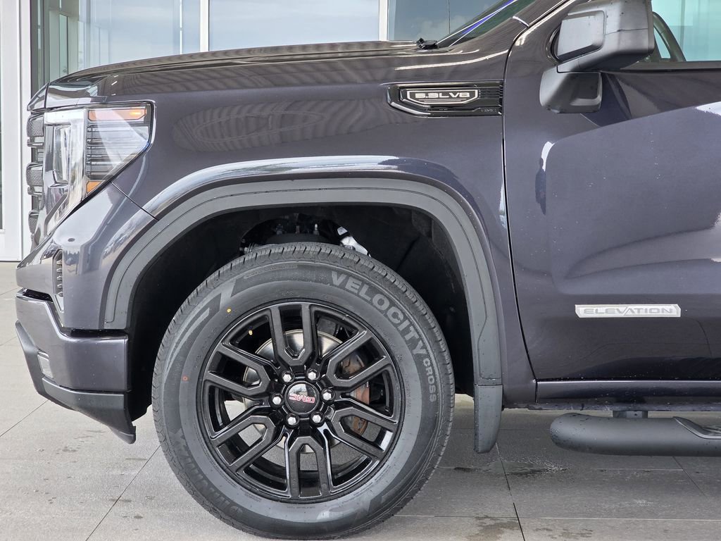Used 2023 GMC Sierra 1500 Elevation AWD/4WD image 6