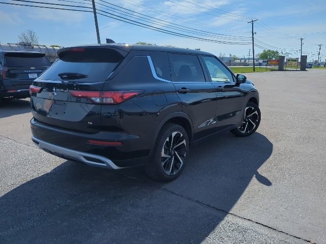 Used 2024 Mitsubishi Outlander SE FWD image 6