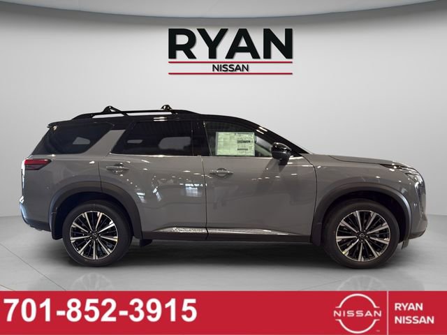 New 2026 Nissan Pathfinder Platinum image 18