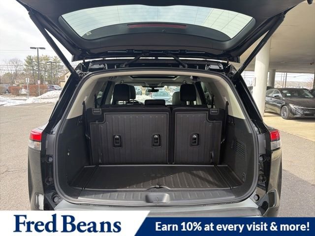 New 2026 Nissan Pathfinder Platinum w/ Cargo Package image 22