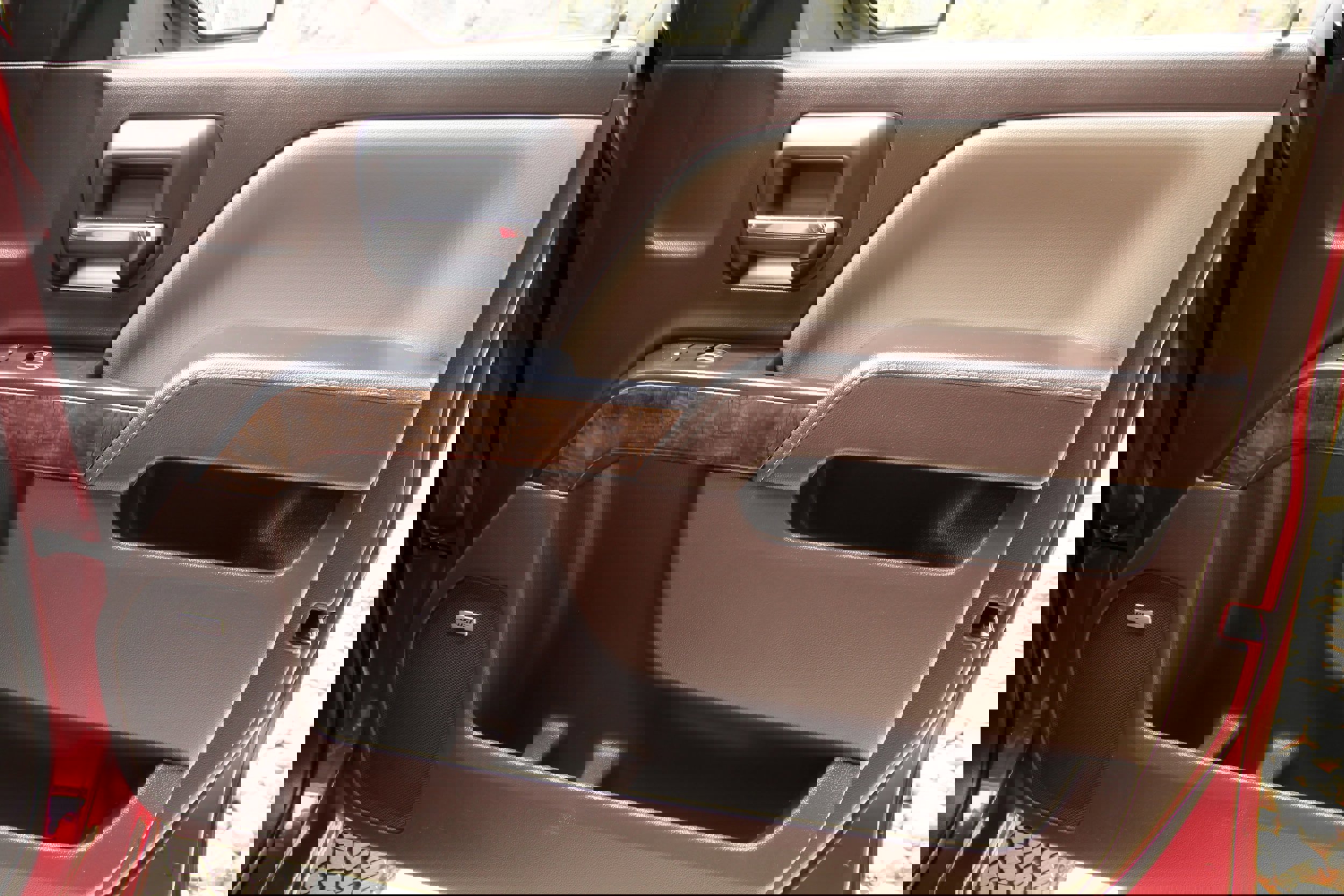 Used 2018 Chevrolet Silverado 1500 LT w/ Texas Edition image 34