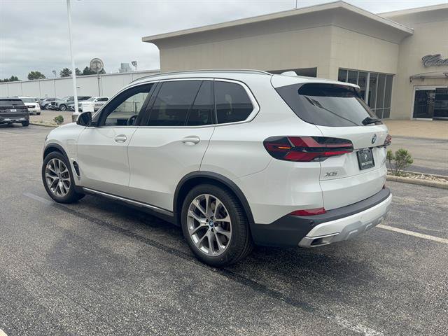 Used 2024 BMW X5 xDrive50e w/ Executive Package AWD/4WD image 7
