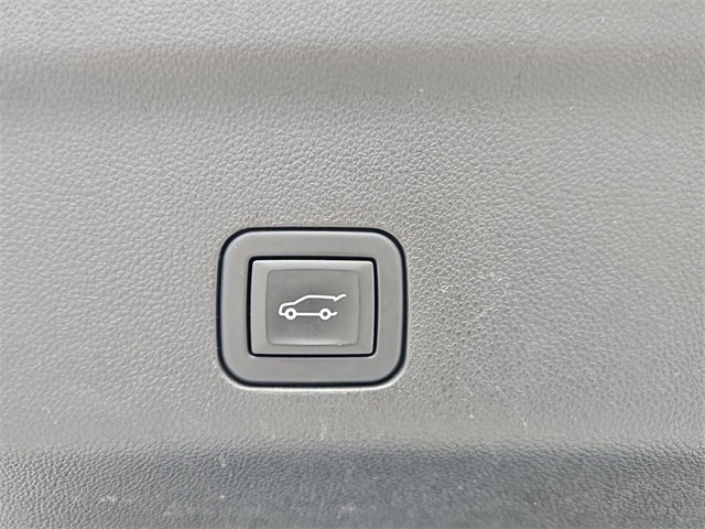Used 2023 Chevrolet Tahoe LT image 24