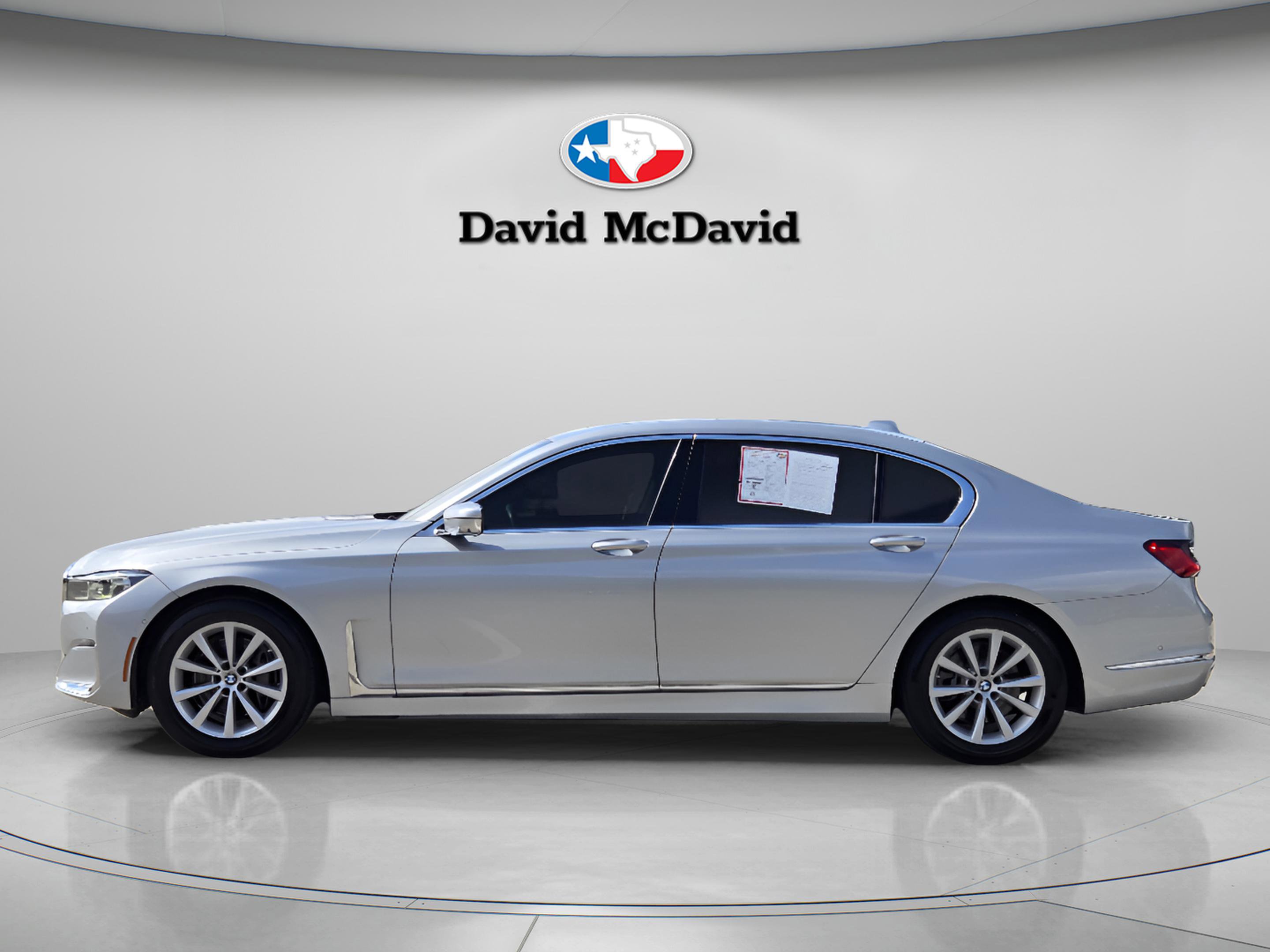 Used 2020 BMW 740i w/ Premium Package RWD image 2