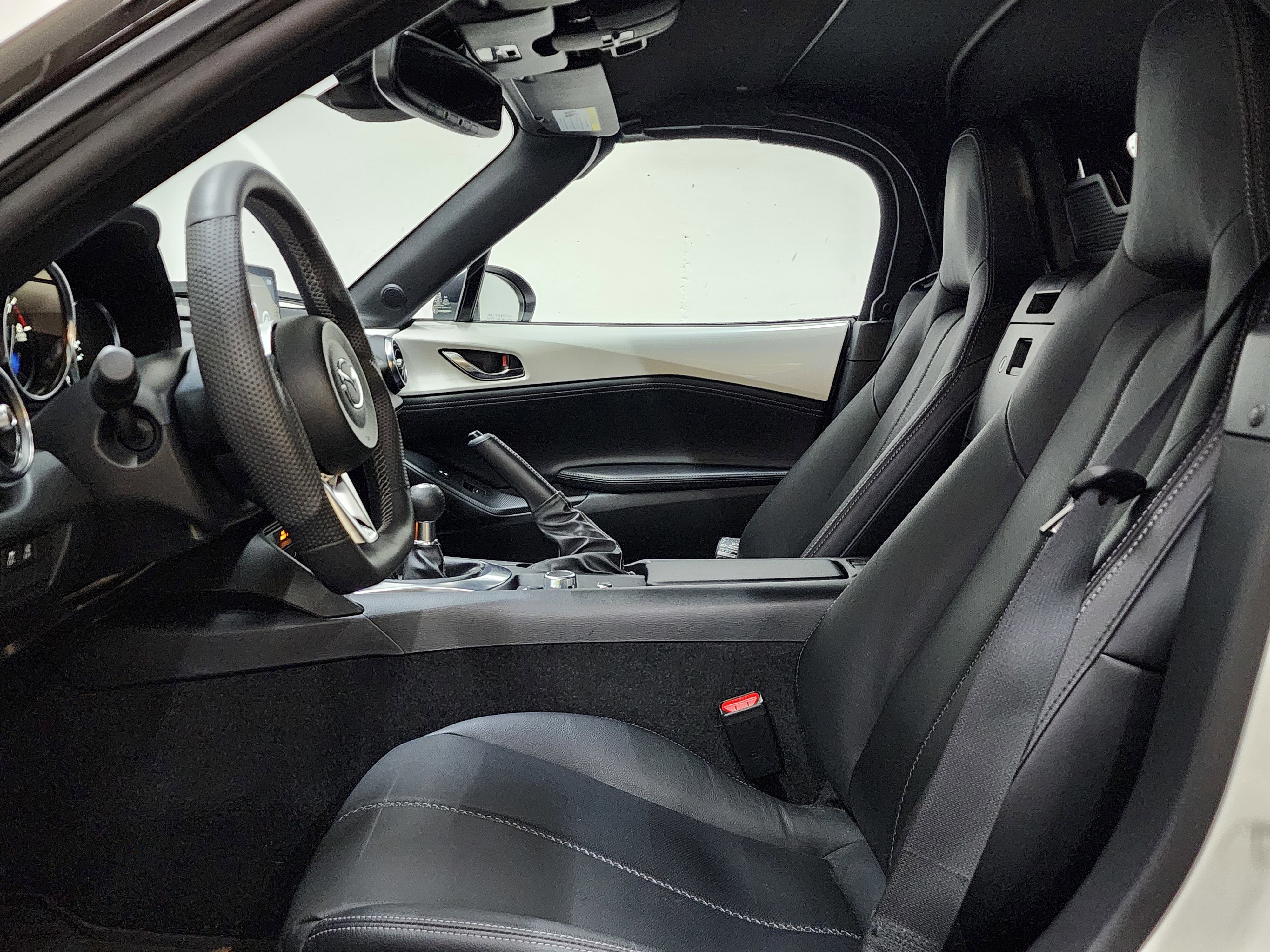 Used 2022 MAZDA MX-5 Miata Grand Touring image 12