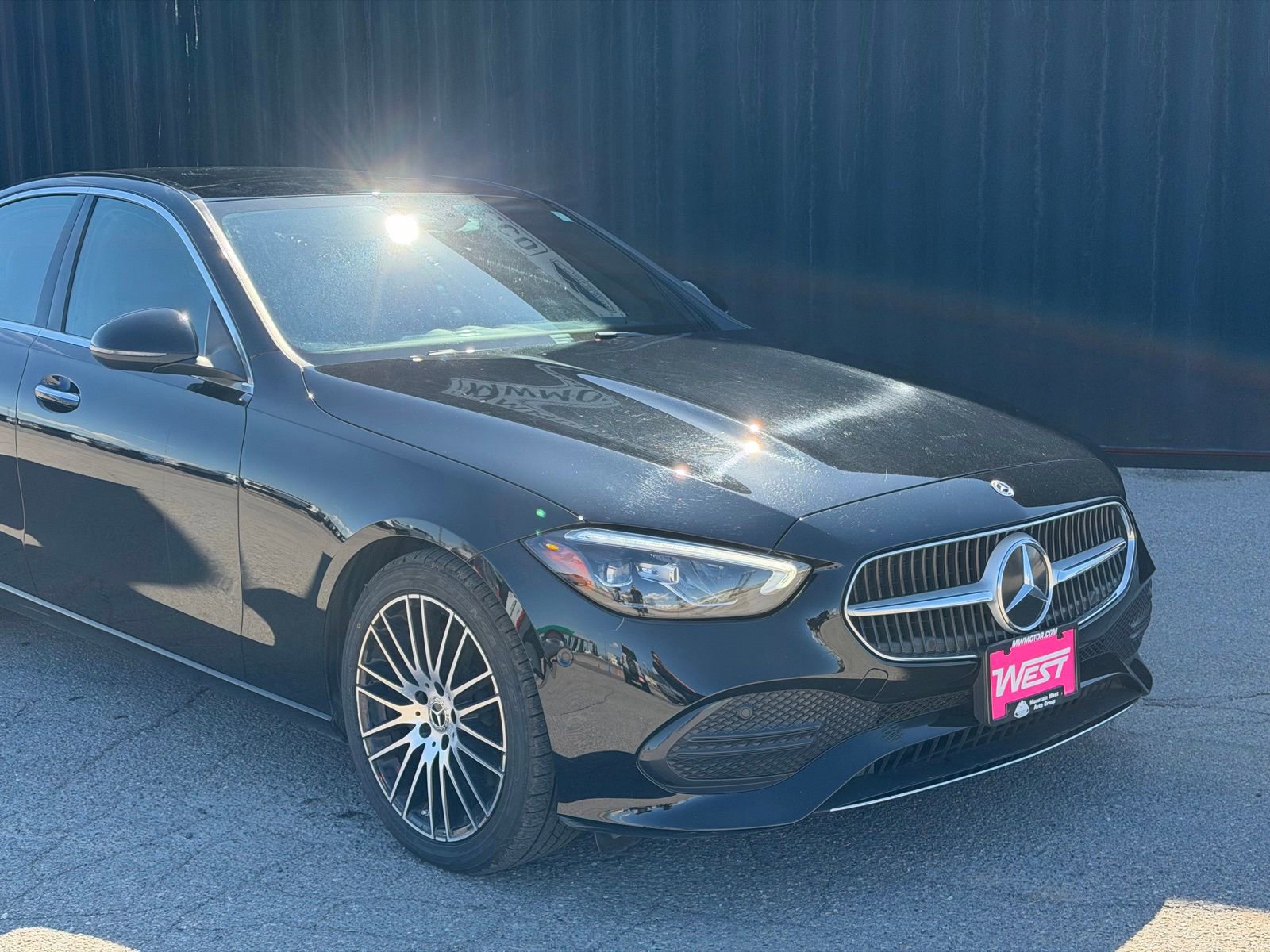 Used 2025 Mercedes-Benz C 300 4MATIC Sedan image 3