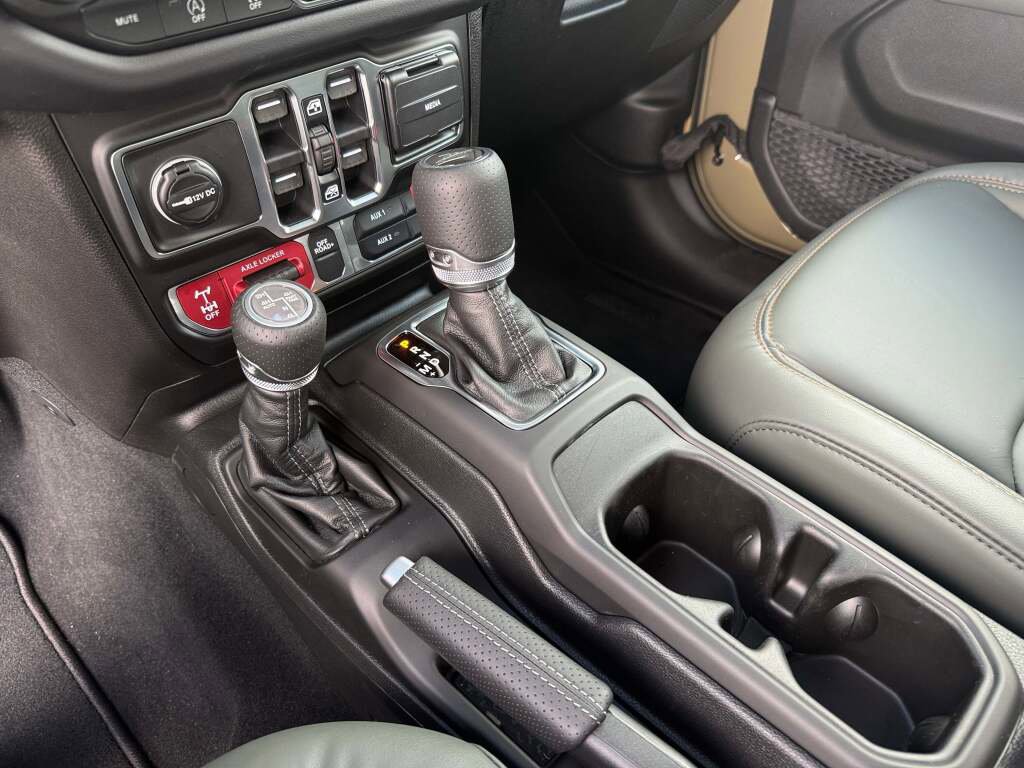 New 2026 Jeep Gladiator Mojave image 21