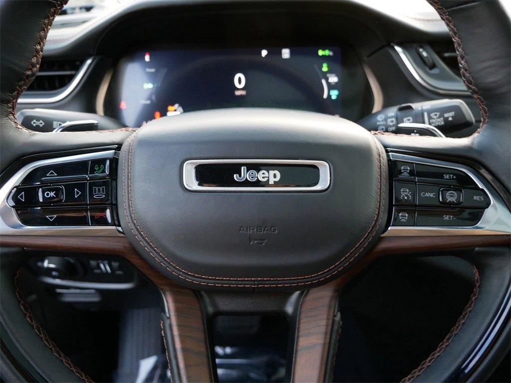 Used 2022 Jeep Grand Cherokee Summit w/ Advanced Protech Group IV image 17