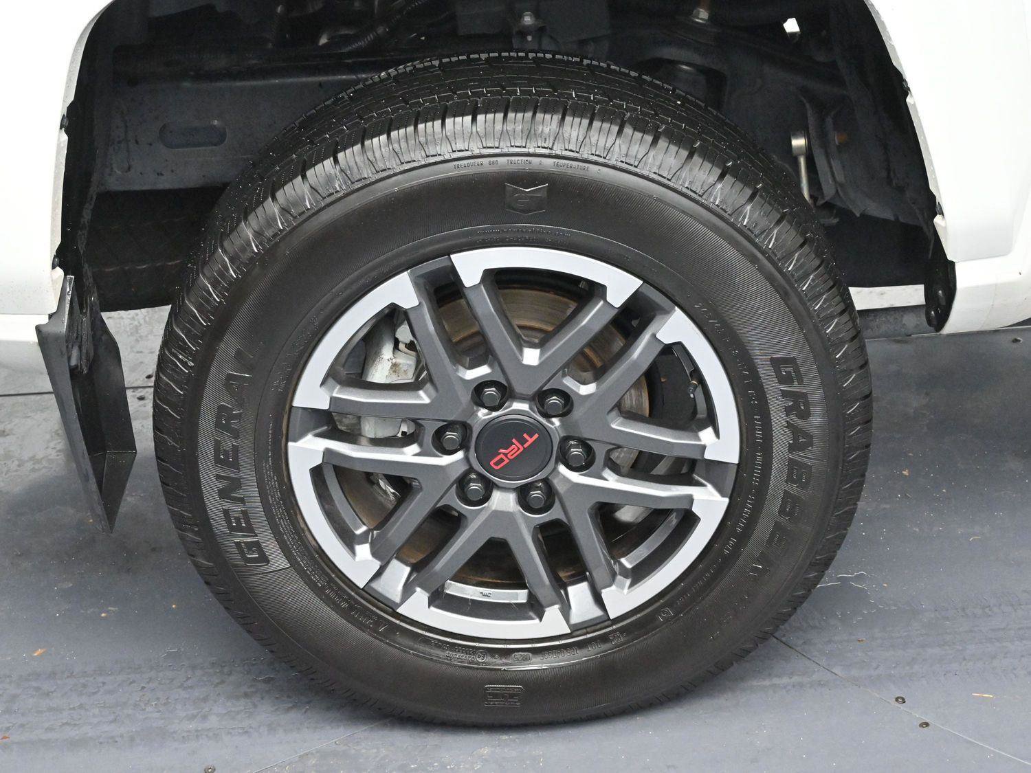 Used 2024 Toyota Tacoma TRD Sport image 31