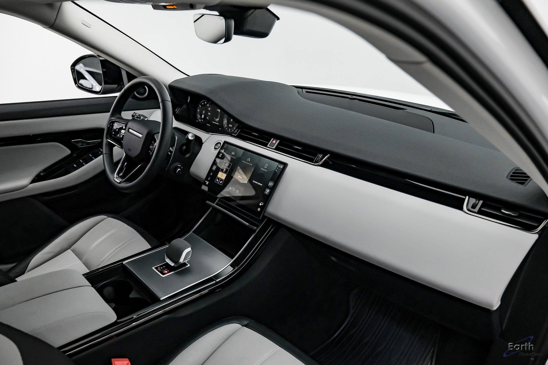 Used 2024 Land Rover Range Rover Evoque Dynamic SE image 42