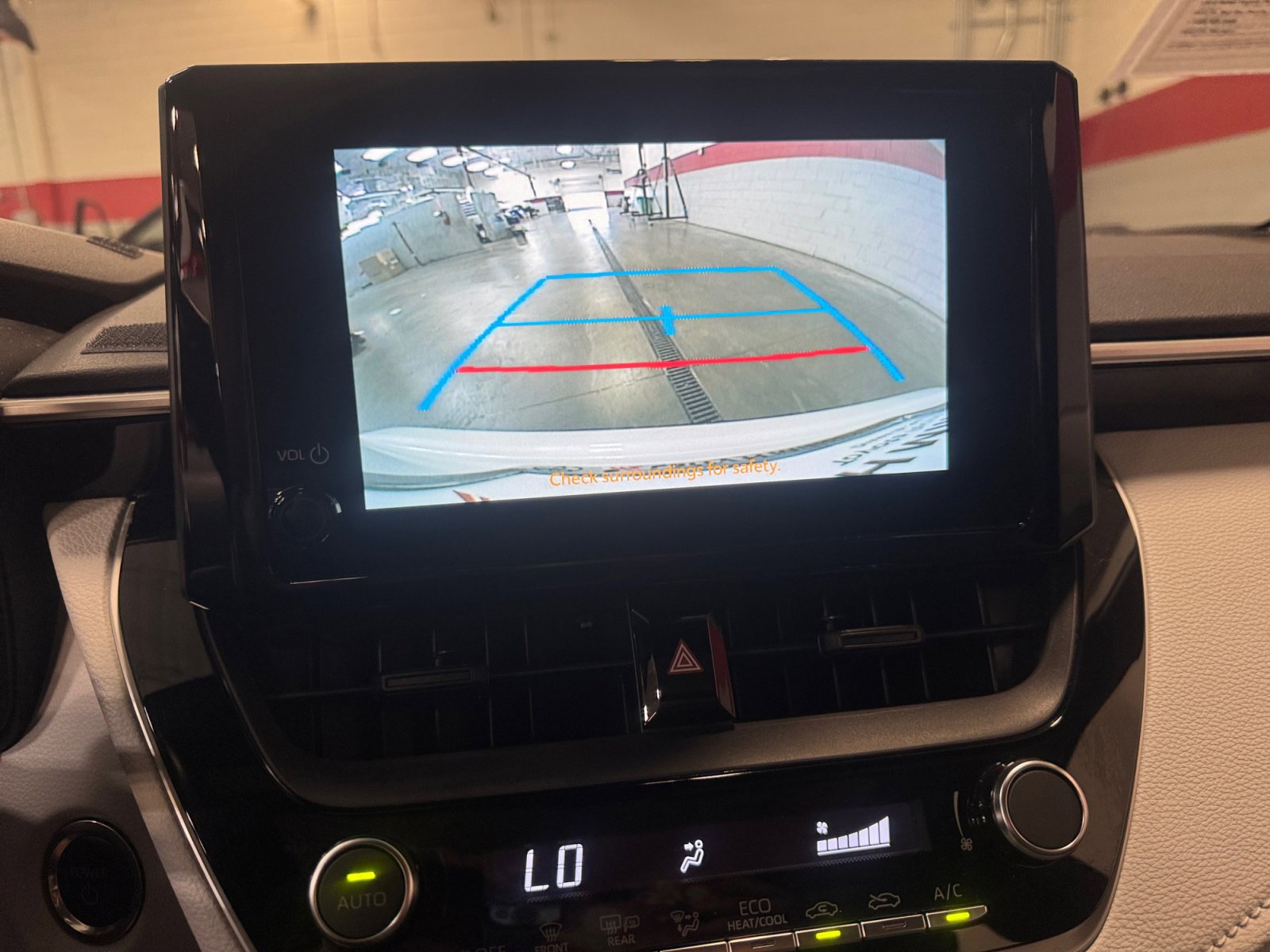 Certified 2024 Toyota Corolla SE w/ SE Package image 29