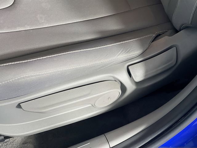 Used 2025 Hyundai Elantra Sport image 13