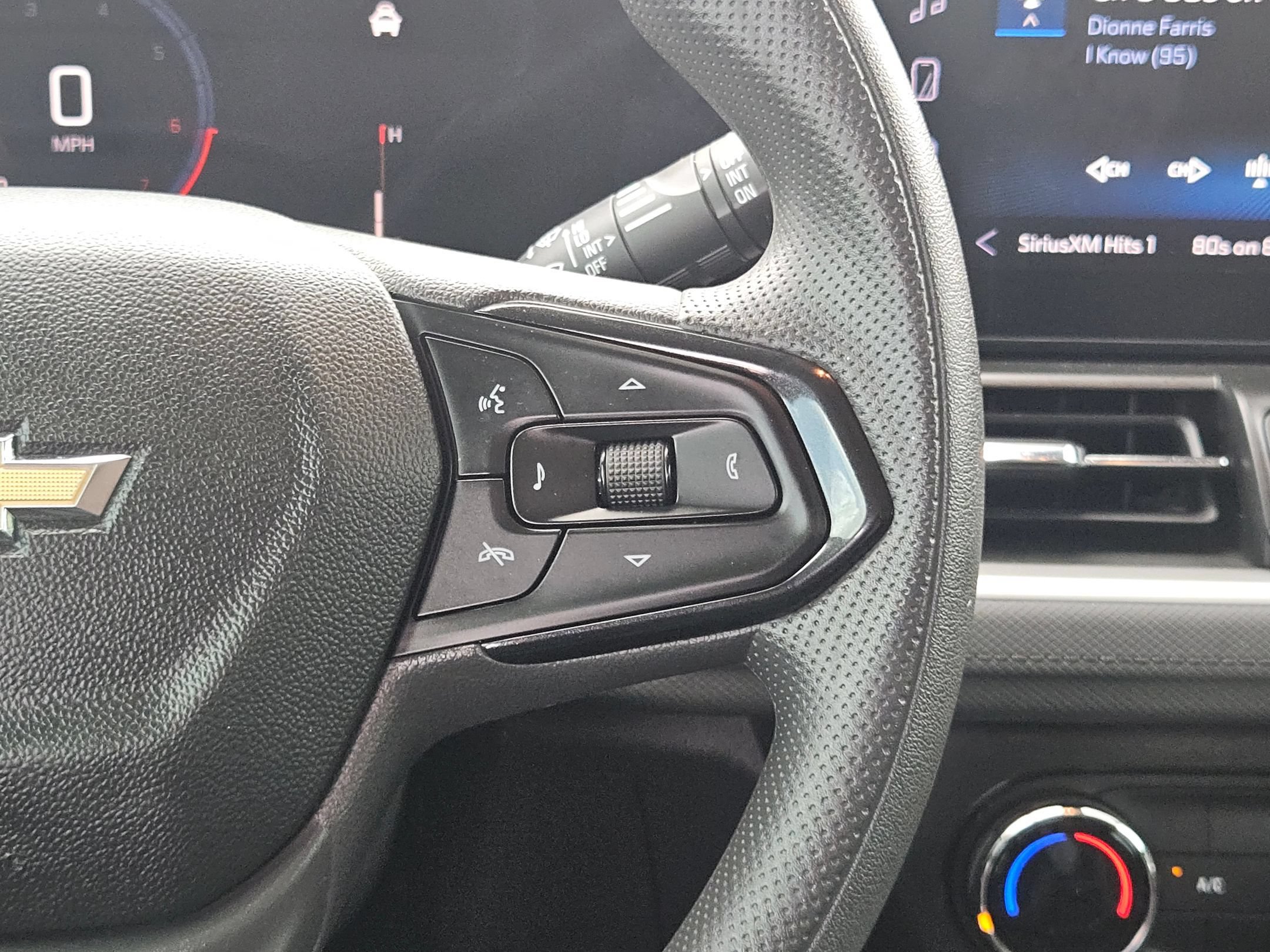 Used 2025 Chevrolet TrailBlazer LS w/ LS Confidence Package FWD image 23