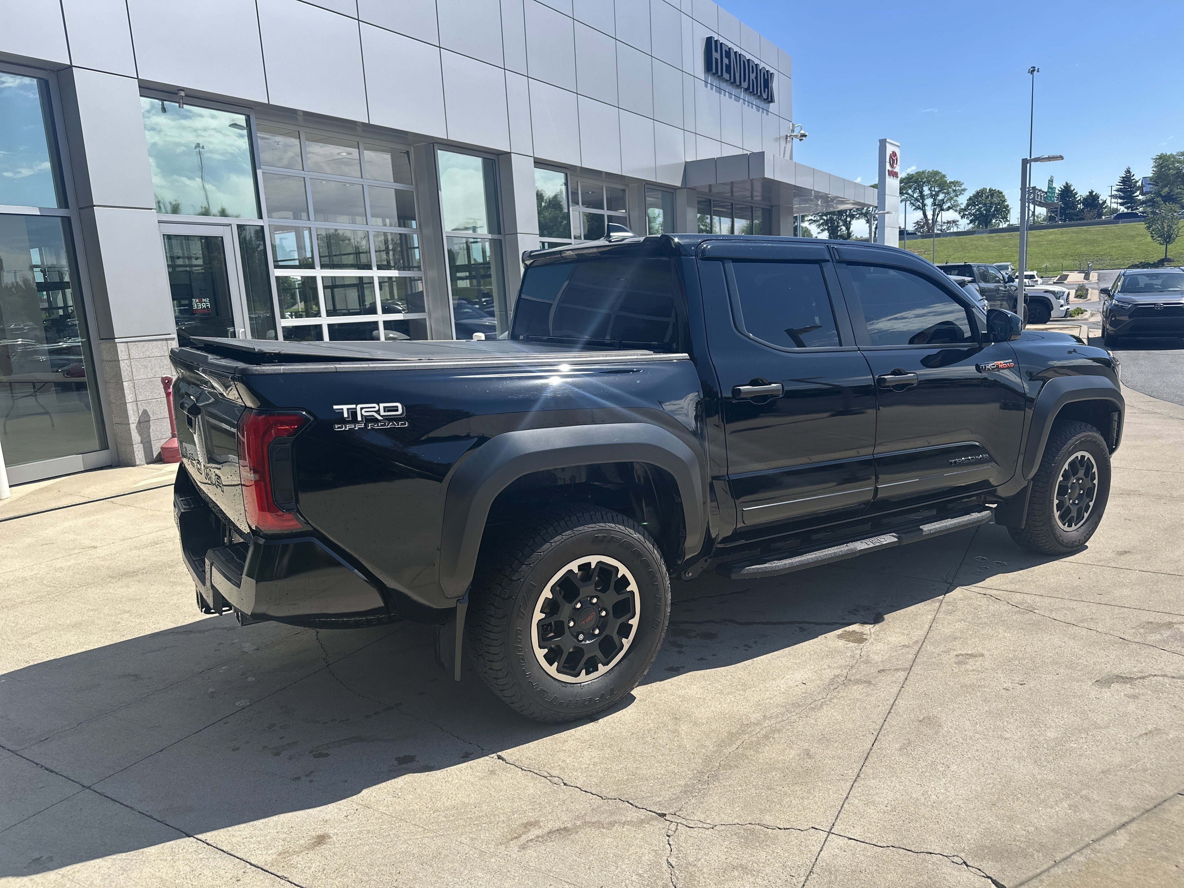 Used 2024 Toyota Tacoma TRD Off-Road AWD/4WD image 6