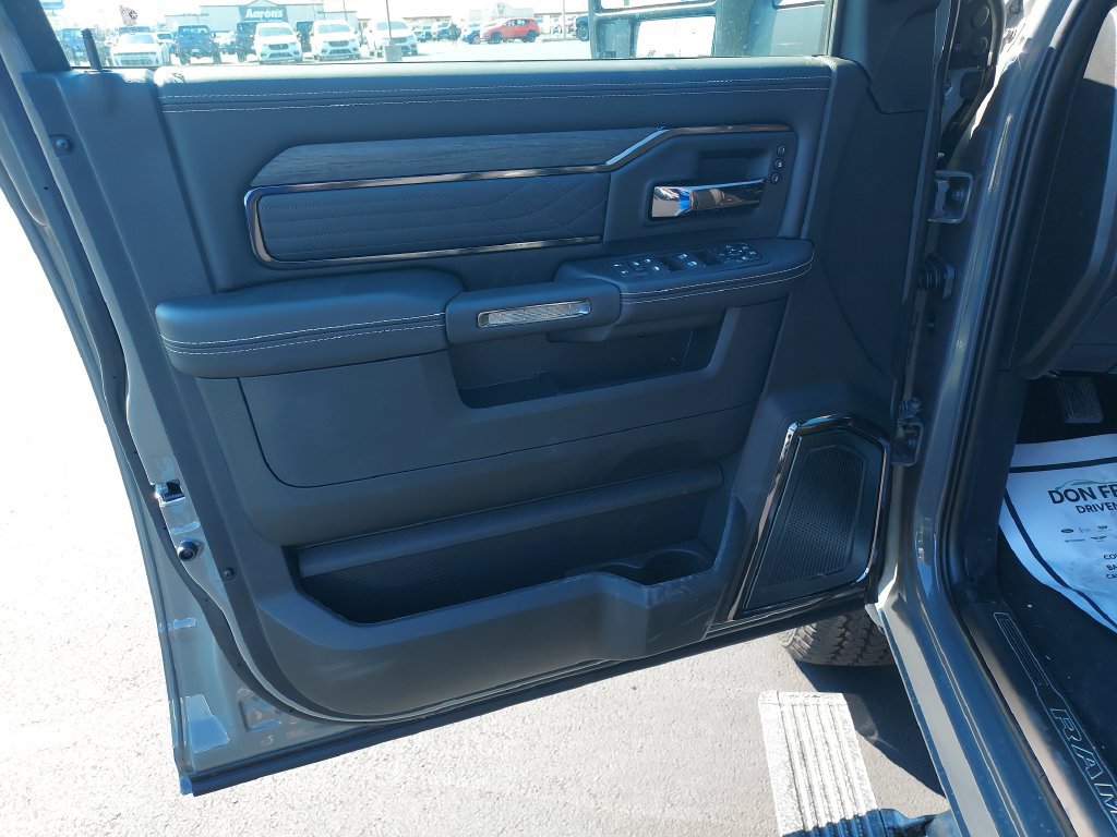 New 2027 RAM 2500 Limited AWD/4WD image 12