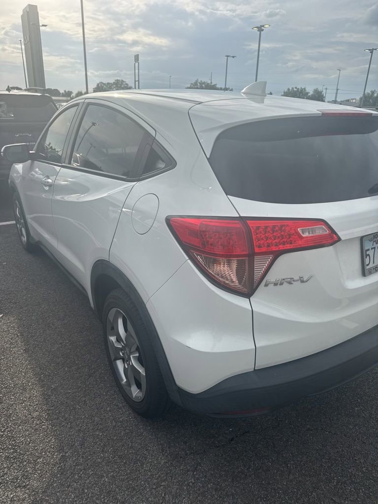 Used 2016 Honda HR-V EX image 6
