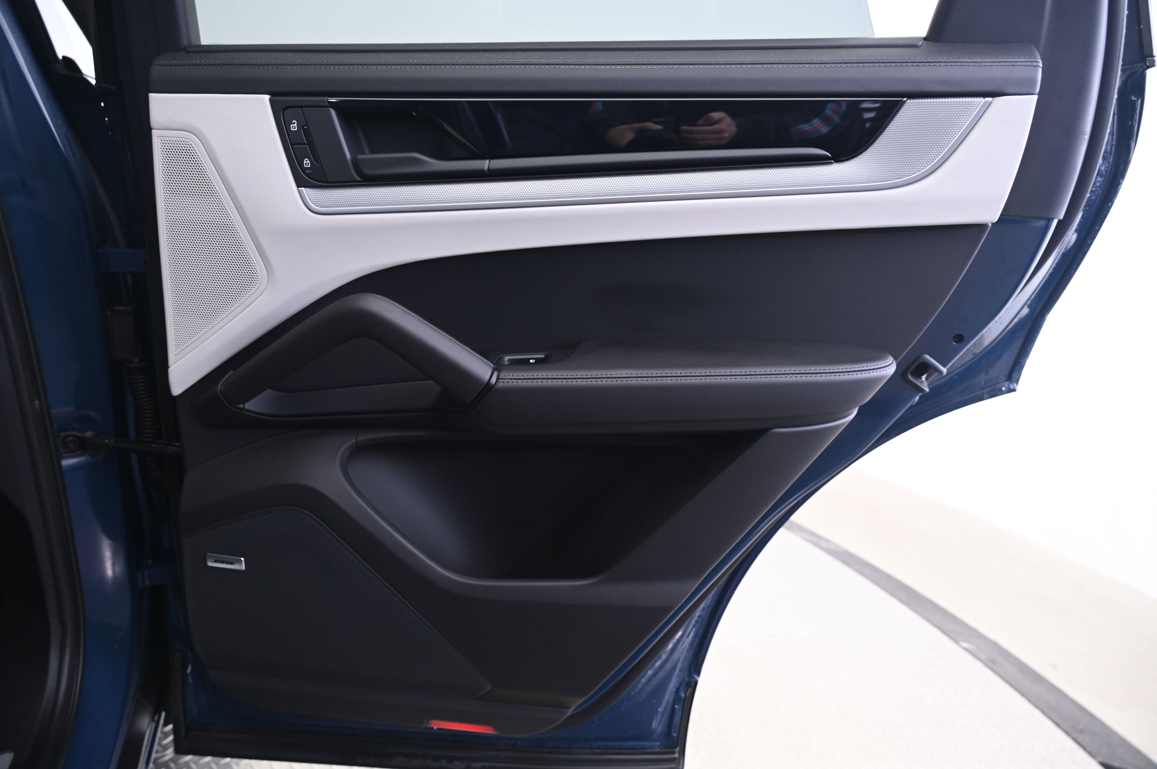 Certified 2024 Porsche Cayenne S image 16