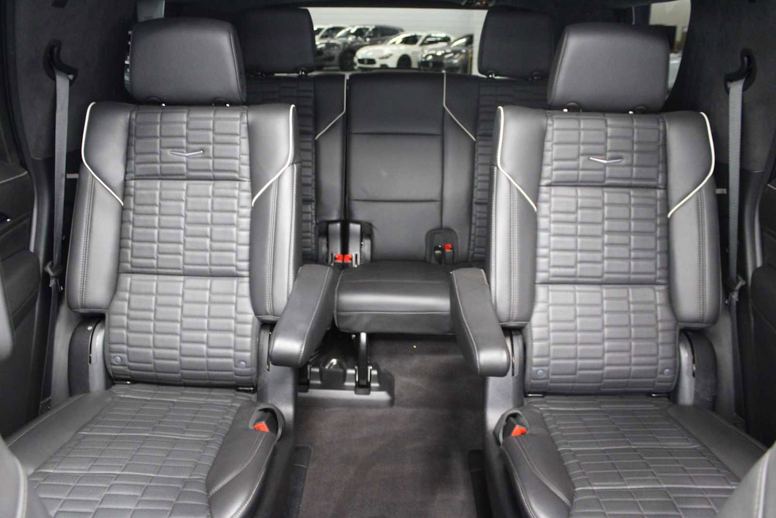 Used 2023 Cadillac Escalade V w/ LPO, ONYX Package image 60