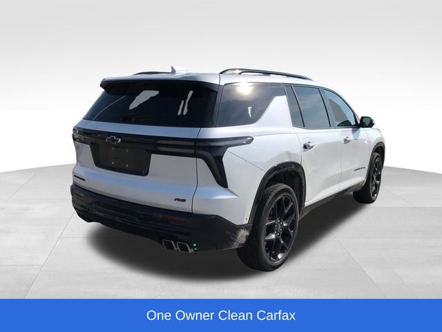 Used 2024 Chevrolet Traverse RS FWD image 2