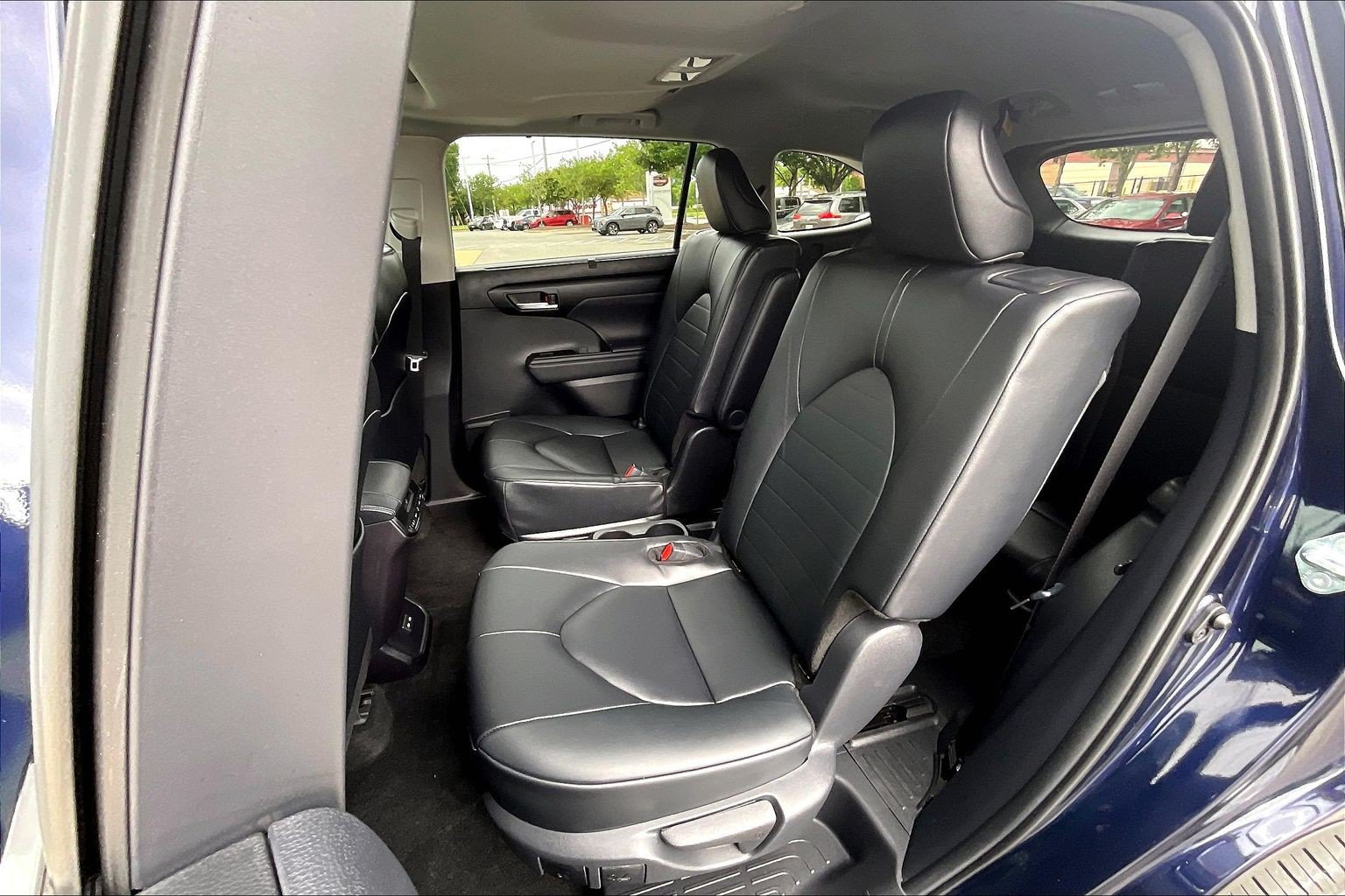 Used 2026 Toyota Highlander XLE AWD/4WD image 31
