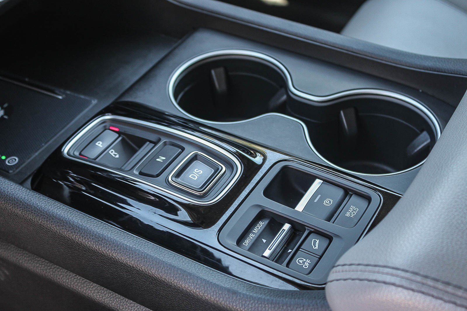 Used 2024 Honda Pilot Touring image 20
