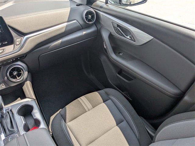 Used 2025 Chevrolet Blazer LT image 17
