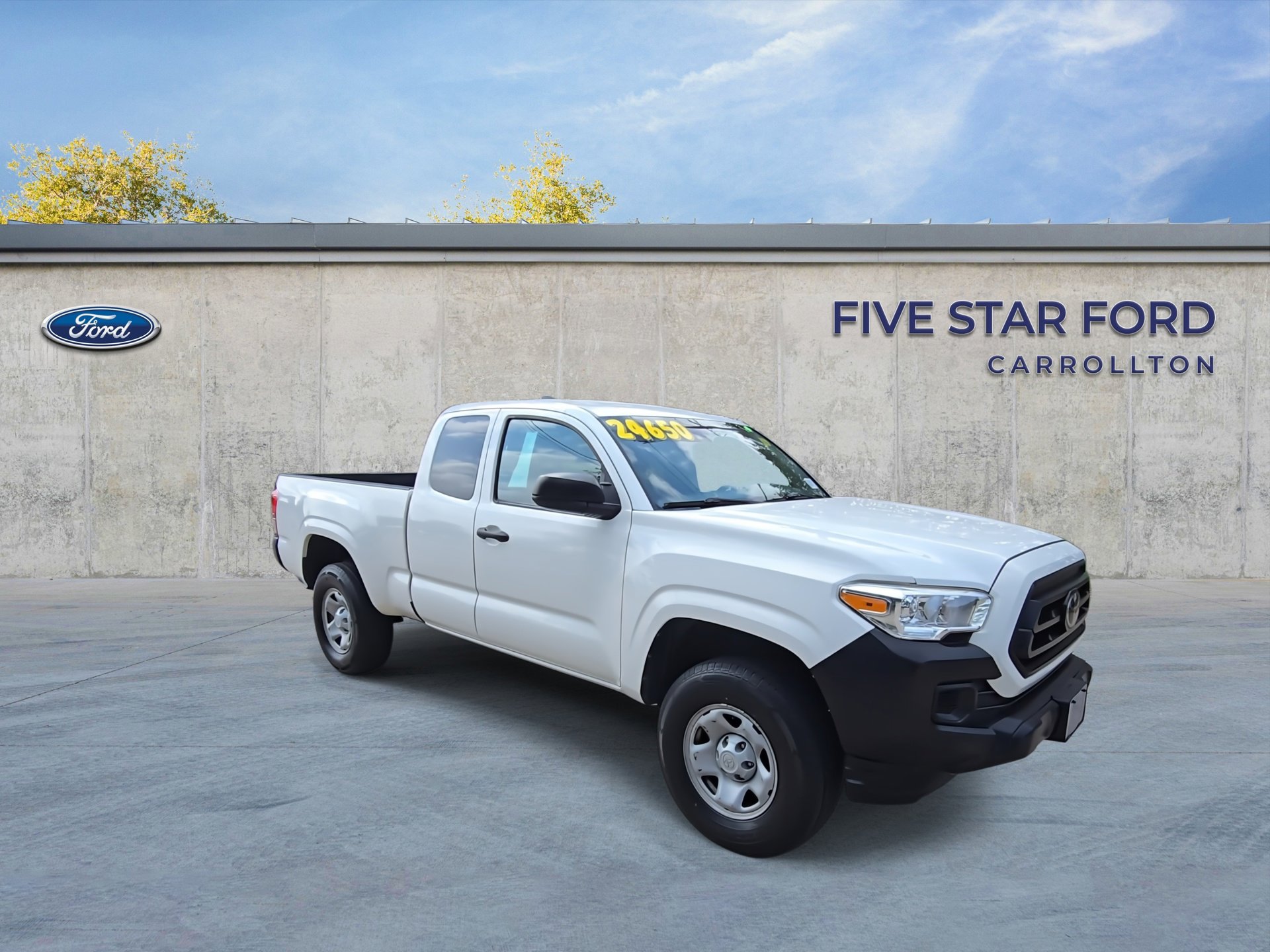 Used 2020 Toyota Tacoma SR RWD image 2