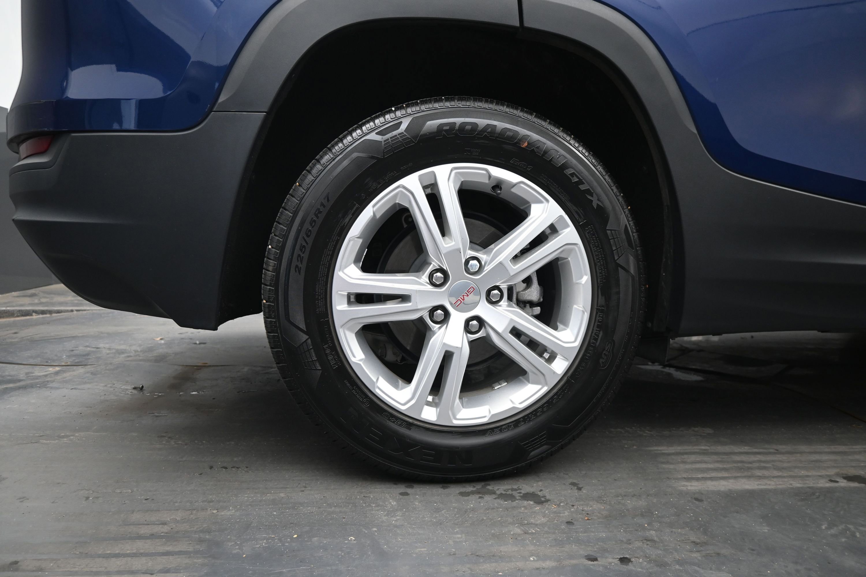 Certified 2022 GMC Terrain SLE w/ Driver Convenience Package FWD image 11