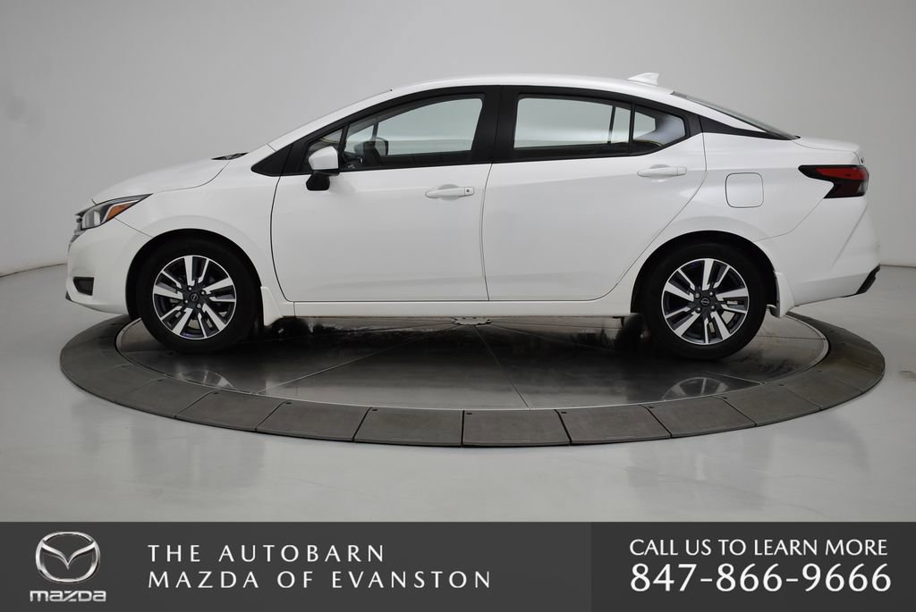 Used 2024 Nissan Versa SV w/ Trunk Package image 15