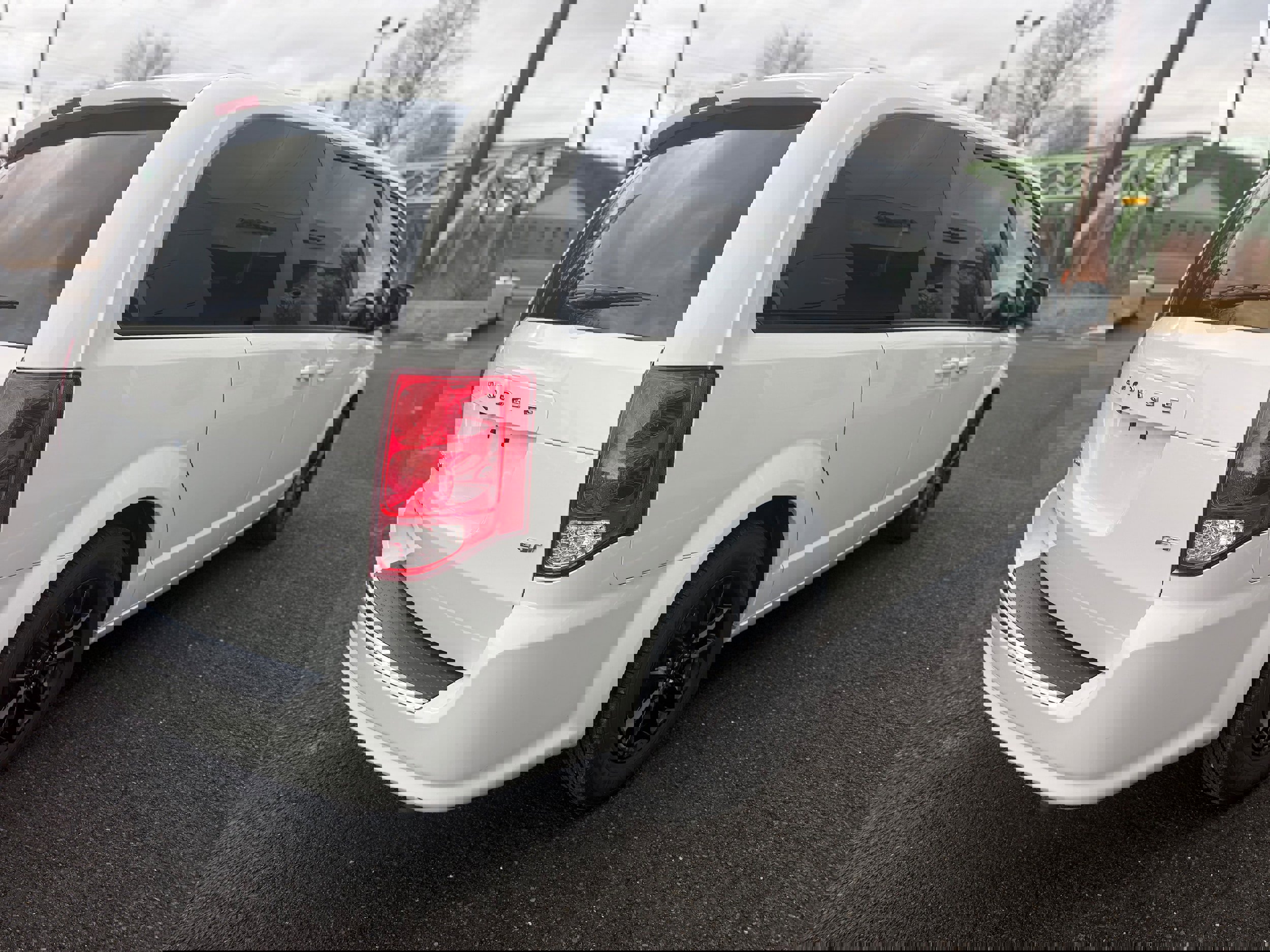 Certified 2020 Dodge Grand Caravan GT image 7