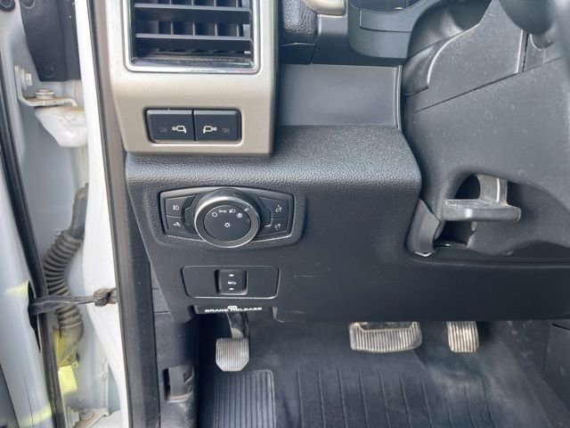 Used 2021 Ford F250 Lariat w/ Lariat Value Package image 31
