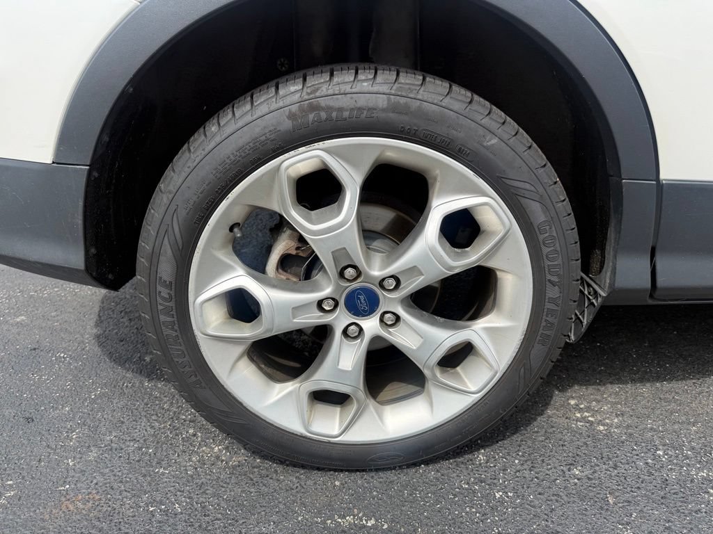 Used 2016 Ford Escape Titanium w/ Equipment Group 301A AWD/4WD image 45