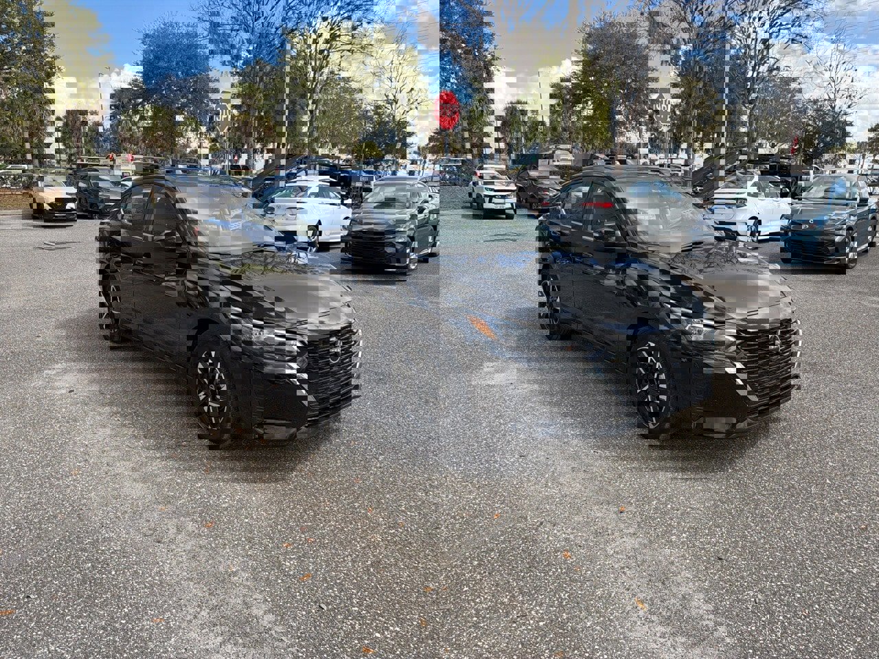 Used 2025 Nissan Sentra SV image 7