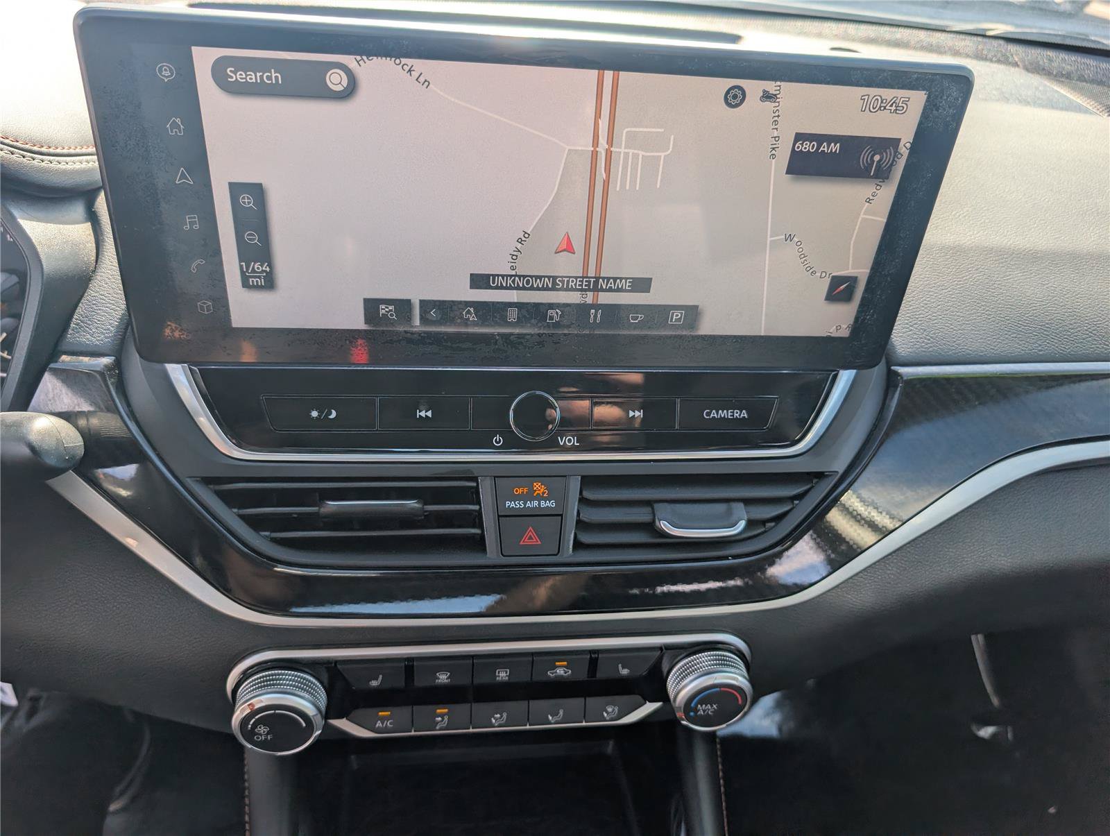 Used 2024 Nissan Altima 2.5 SR w/ SR Premium Package FWD image 28