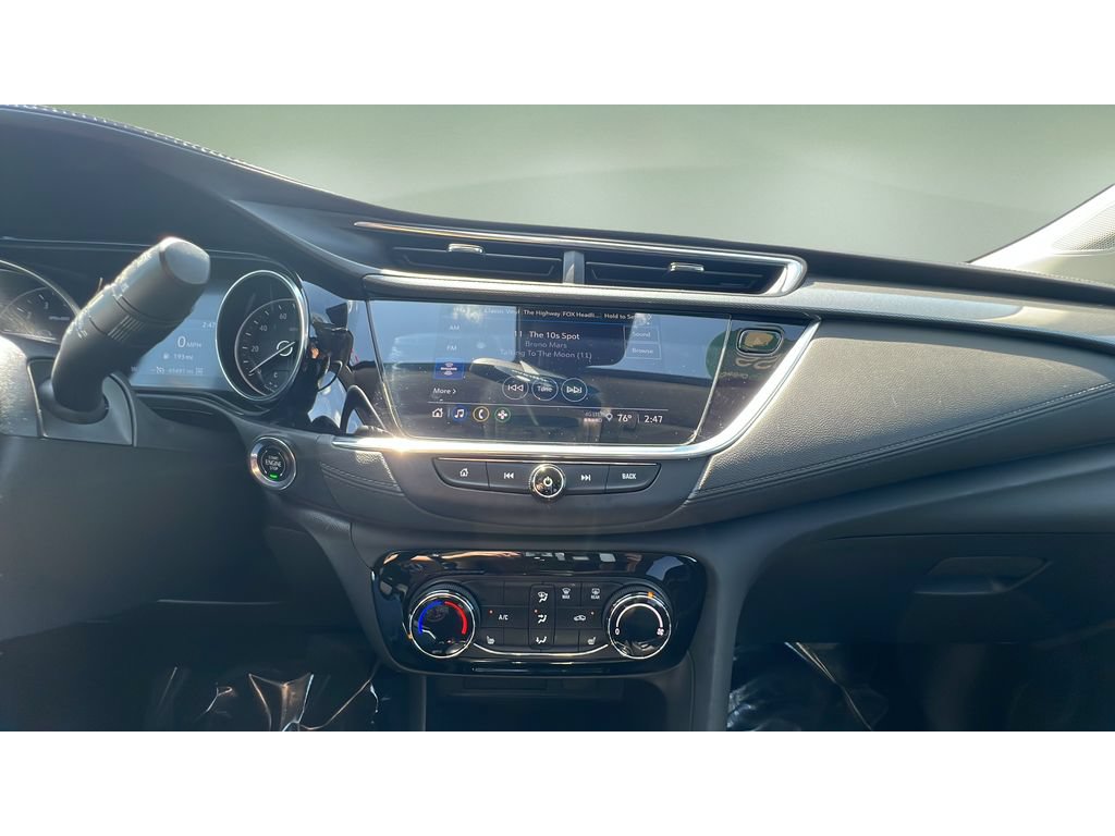 Certified 2022 Buick Encore GX Preferred w/ Cold Weather Comfort Package AWD/4WD image 17