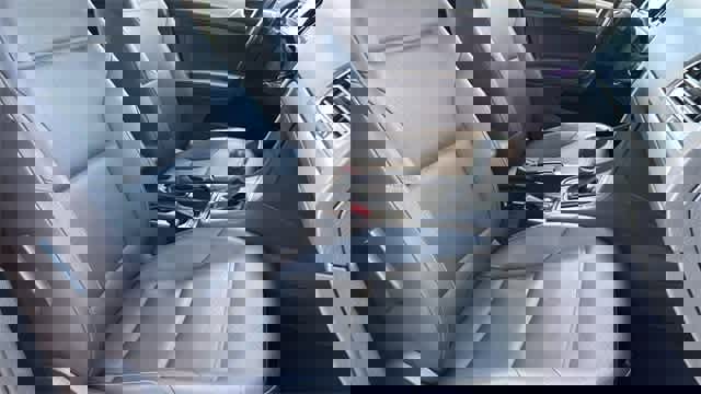 Used 2015 Volkswagen Golf S image 31