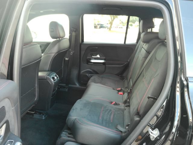 Used 2023 Mercedes-Benz EQB 300 4MATIC image 7