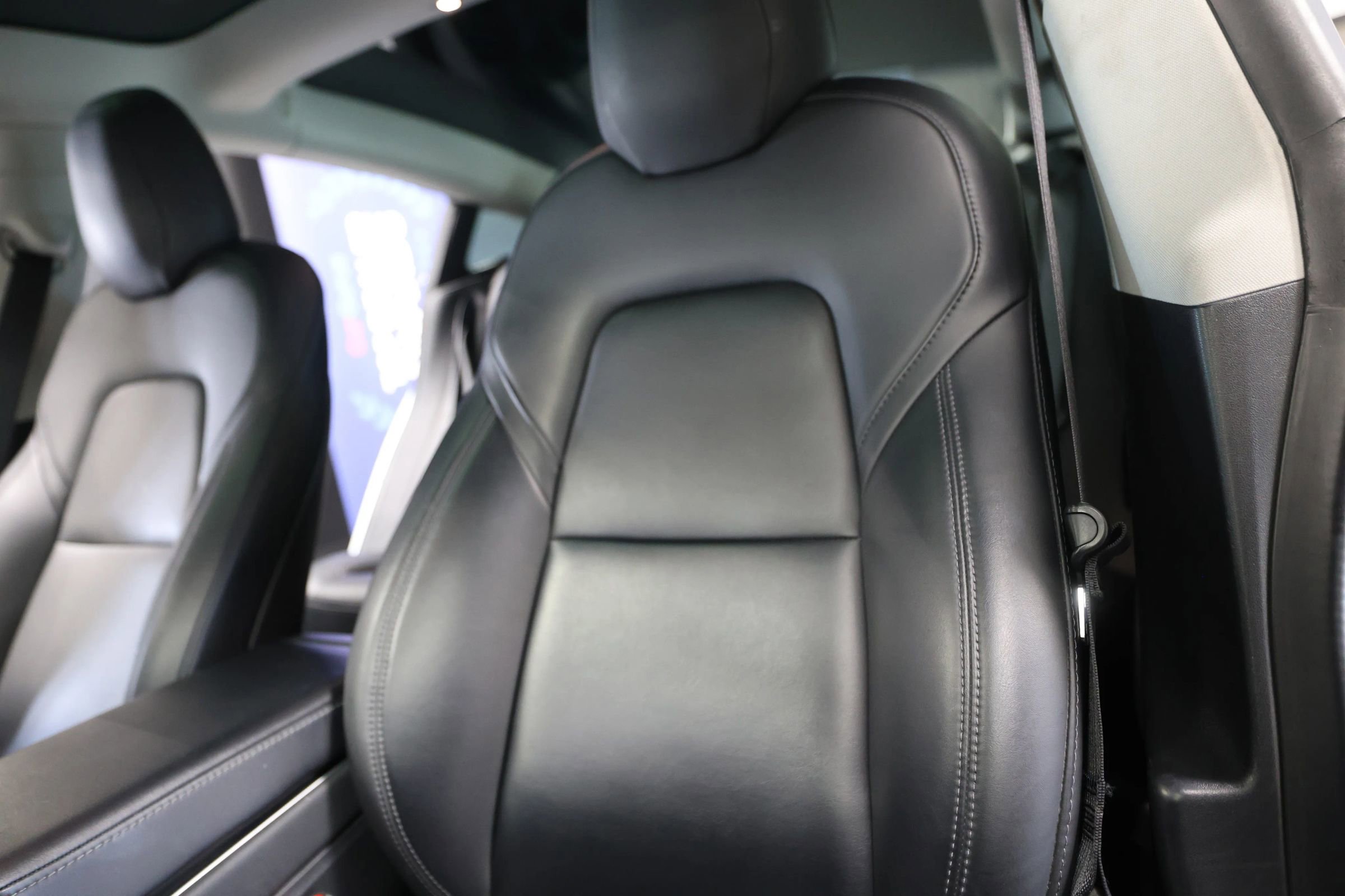 Used 2019 Tesla Model 3 Performance image 24