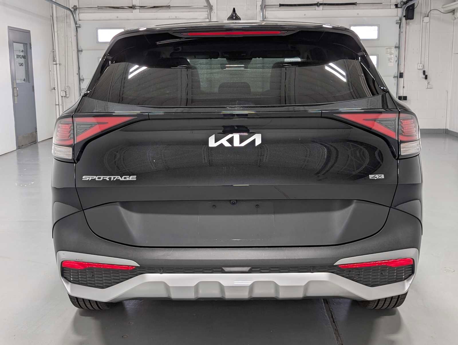 Certified 2023 Kia Sportage LX image 9