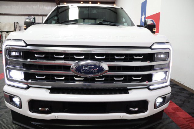 Used 2024 Ford F350 Platinum w/ FX4 Off-Road Package AWD/4WD image 28