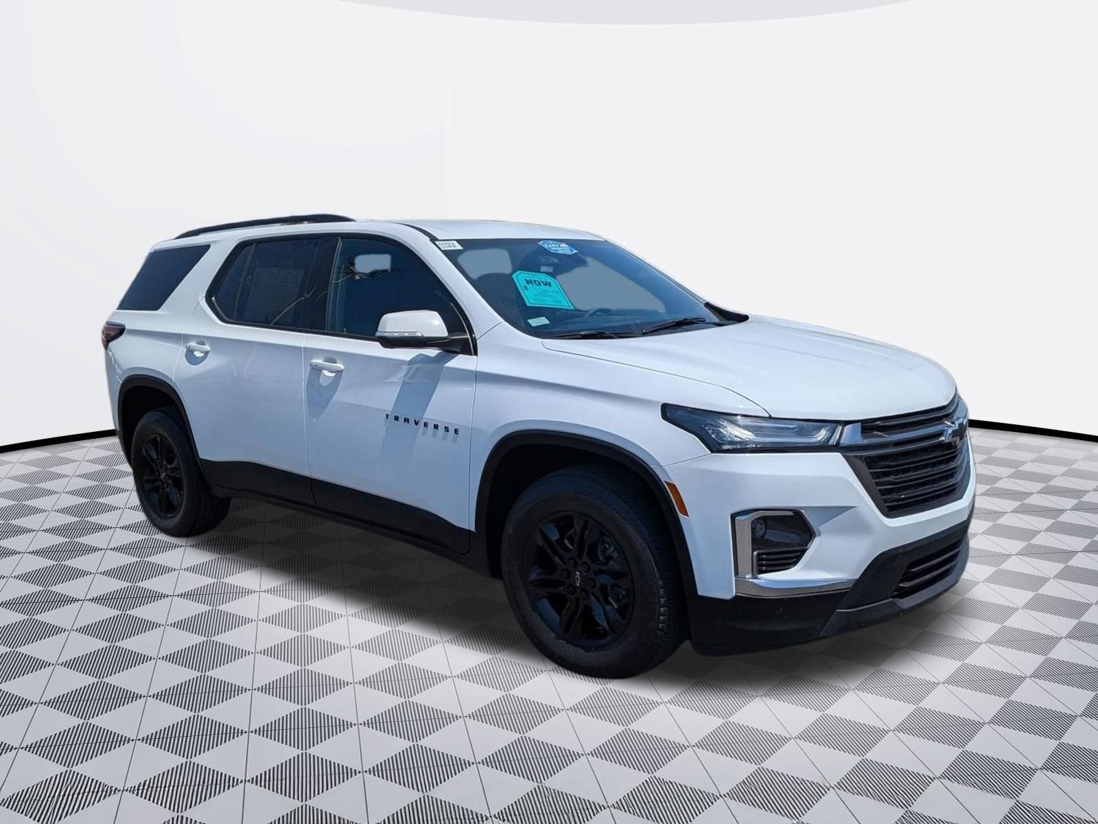 Certified 2023 Chevrolet Traverse LT FWD image 3