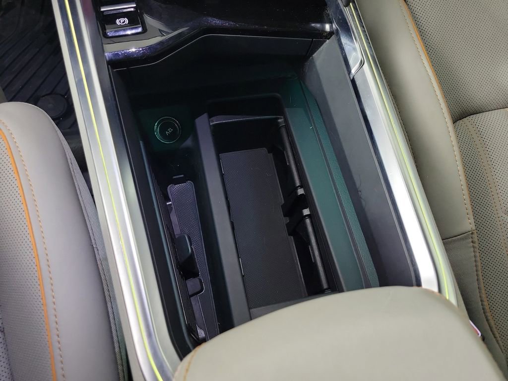 Used 2024 Audi Q8 e-tron Prestige w/ Prestige Package image 31