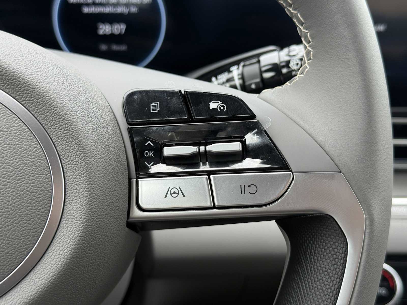 New 2025 Hyundai Elantra SEL image 19