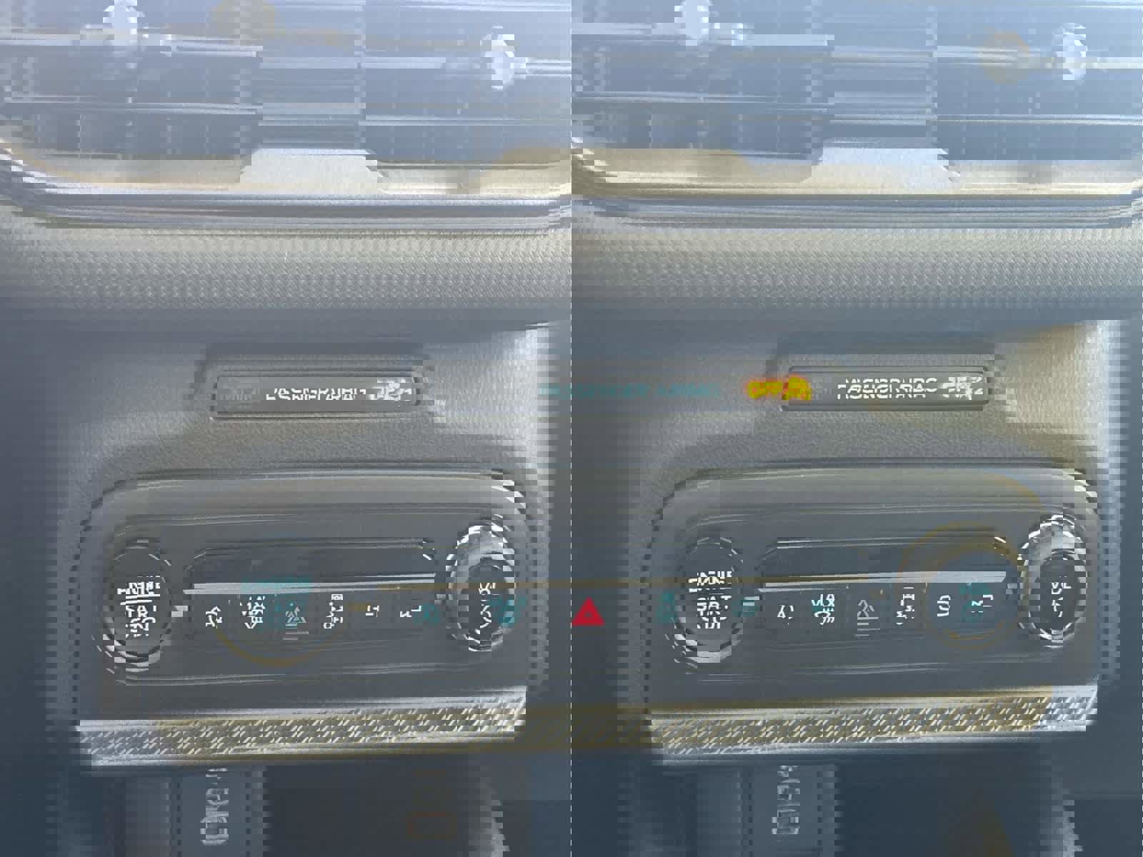 Used 2025 Ford Bronco Sport Heritage w/ Convenience Package image 25