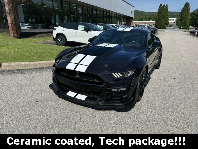 Used 2022 Ford Mustang Shelby GT500 w/ Technology Package image 3