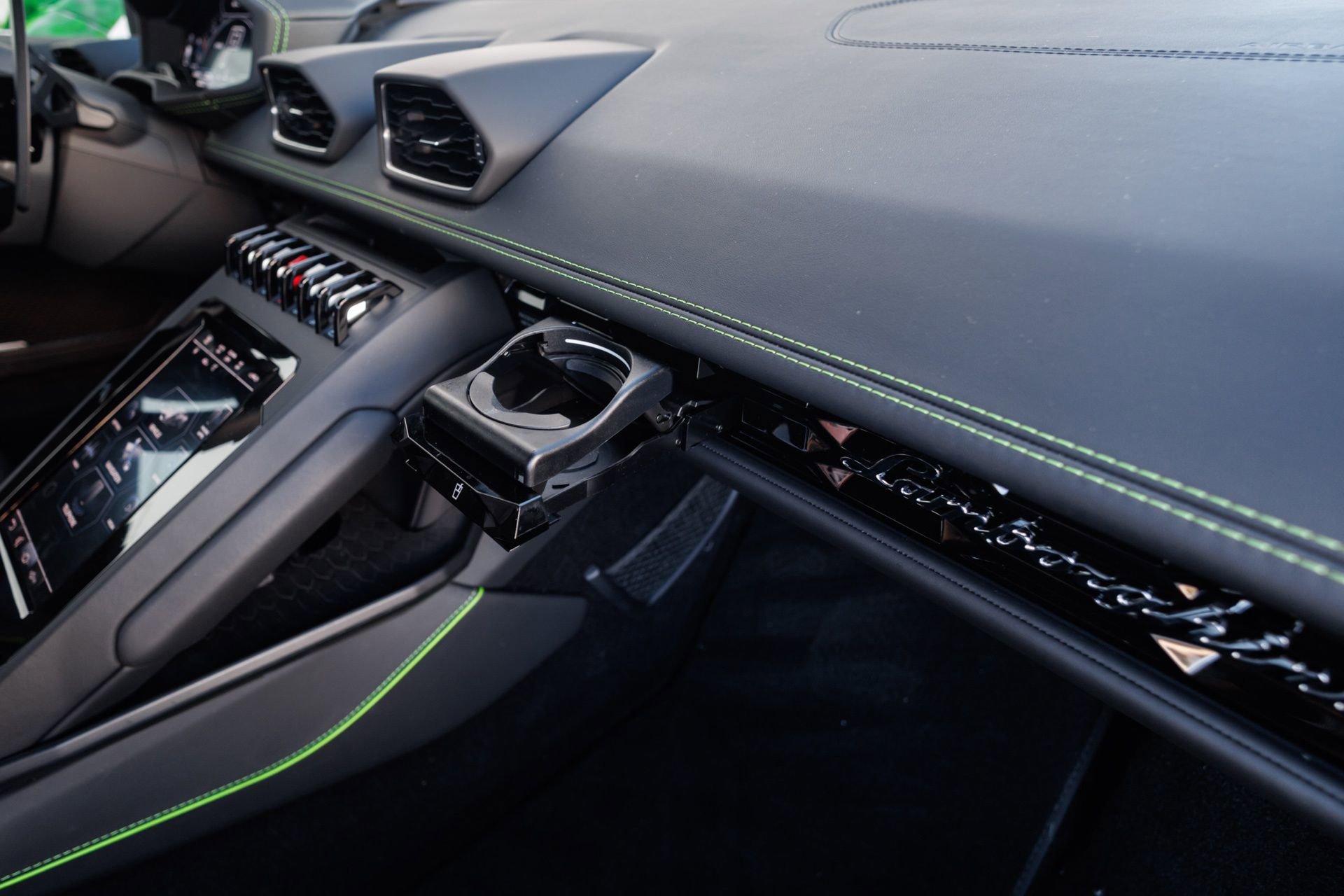 Used 2023 Lamborghini Huracan Tecnica image 47