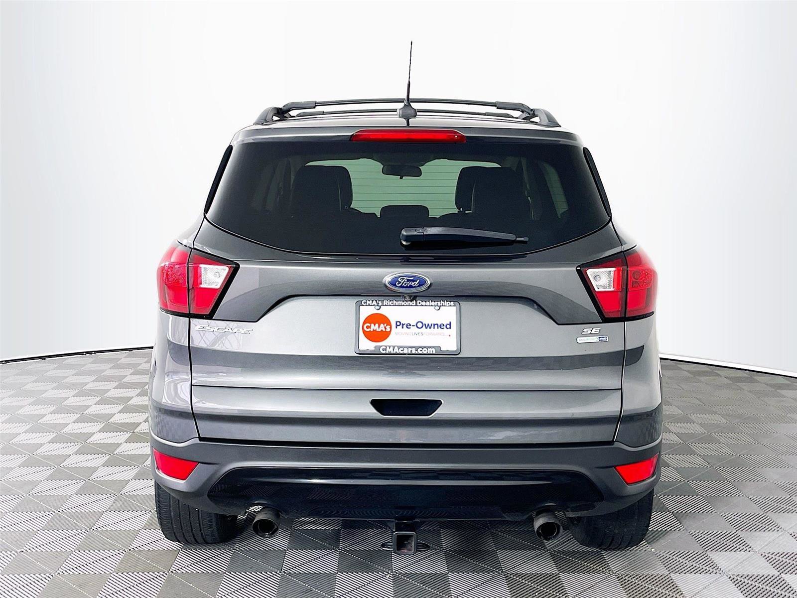 Used 2019 Ford Escape SE image 7