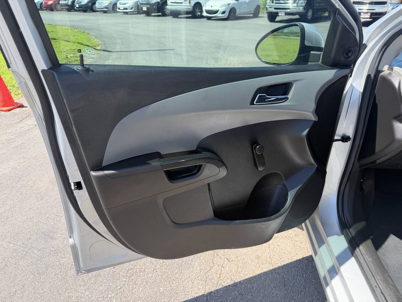 Used 2013 Chevrolet Sonic LS FWD image 11