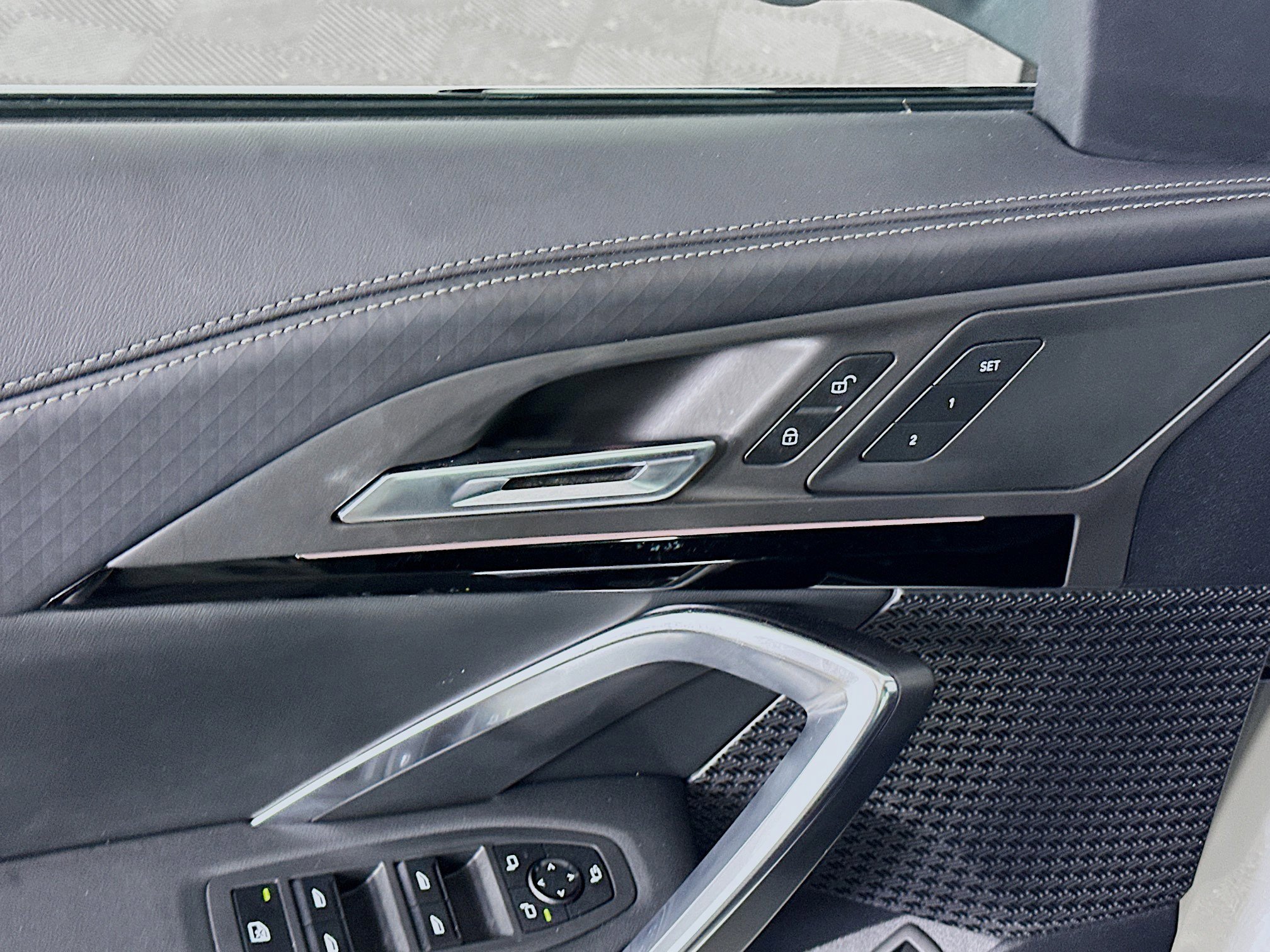 Used 2025 BMW X2 xDrive28i image 15