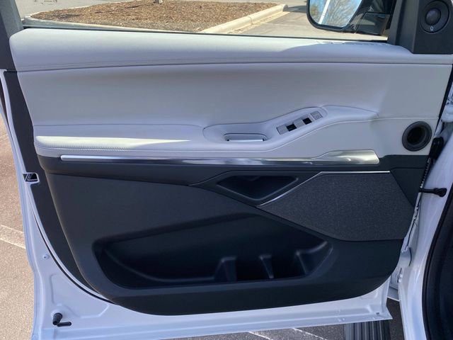 New 2026 Lincoln Navigator L Reserve AWD/4WD image 11